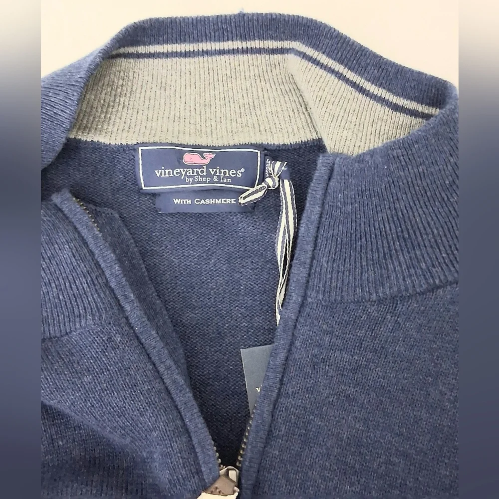 Vineyard Vines stylish navy